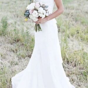 Elegant White Sleeveless Dress